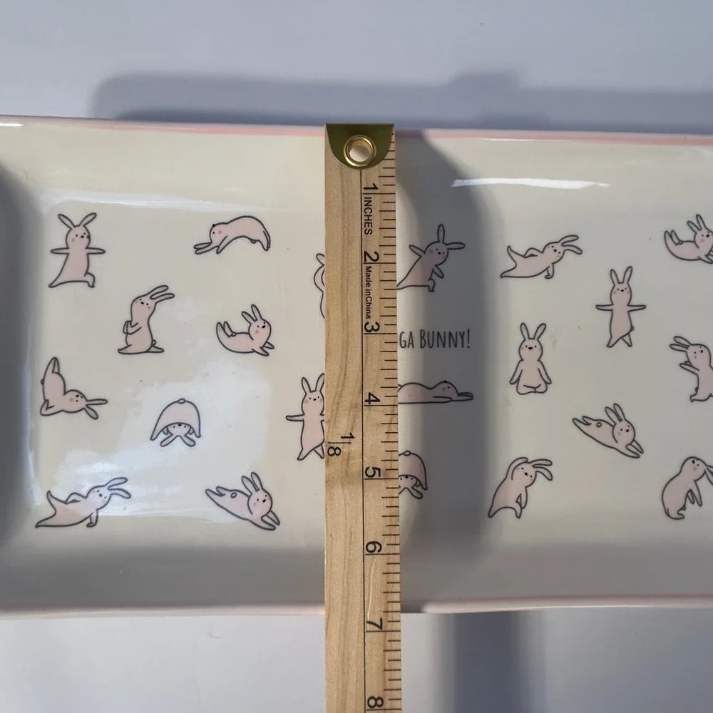Woolly Heads by Magenta‎ Rectangular Ceramic Tray Yoga Bunny Theme Pink Trim